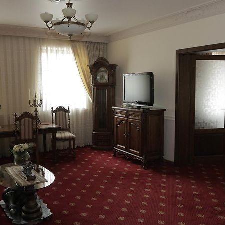 Hotel Slavia Salonta Esterno foto