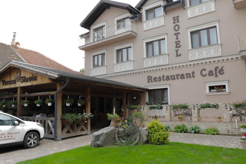 Hotel Slavia Salonta Esterno foto