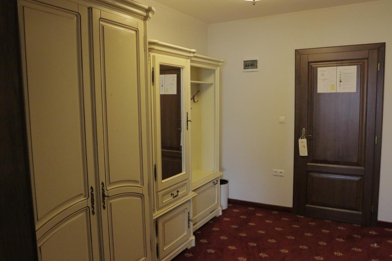 Hotel Slavia Salonta Esterno foto